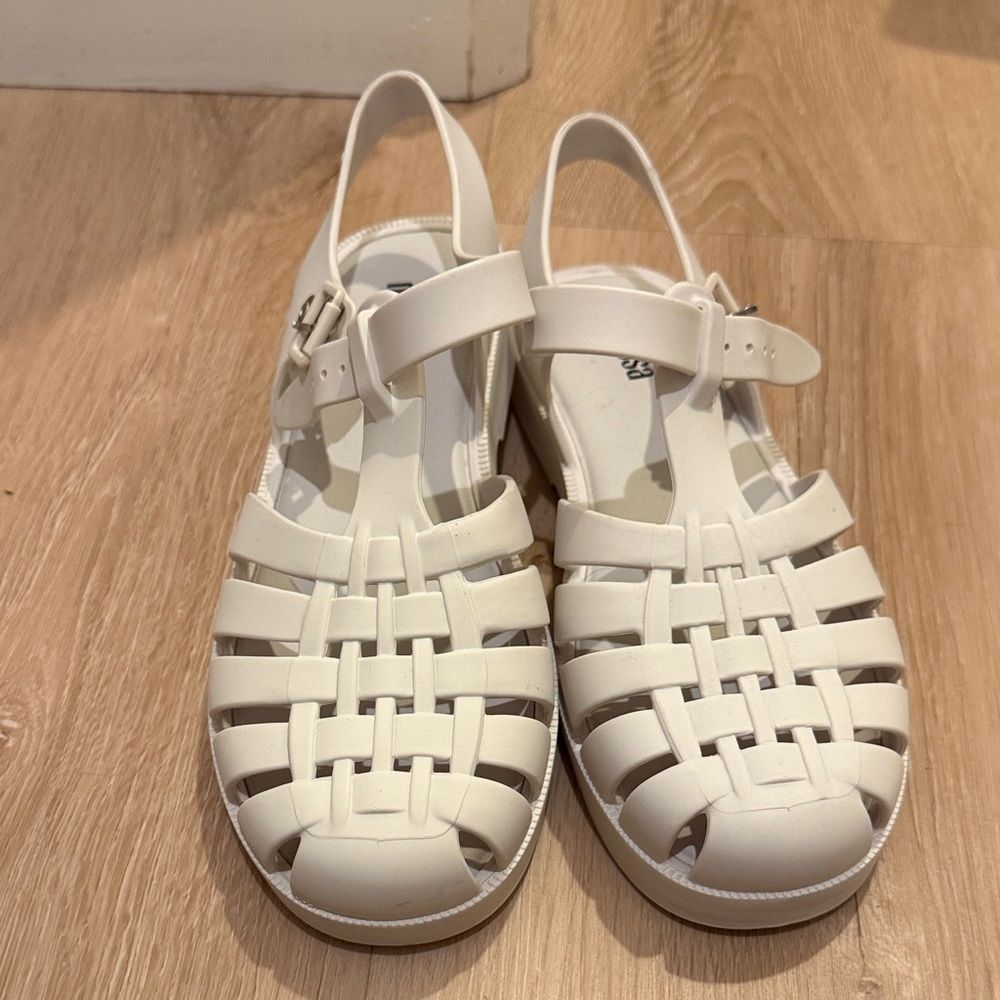 Melissa Possession jelly sandals. New size 5